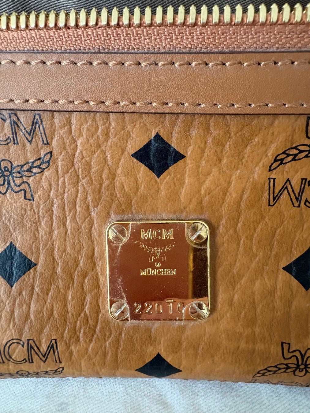 Mcm Borse: Gürteltasche MCM neu! – Nuovo (secondo la descrizione) da Langenthal venduto da NathiK 1