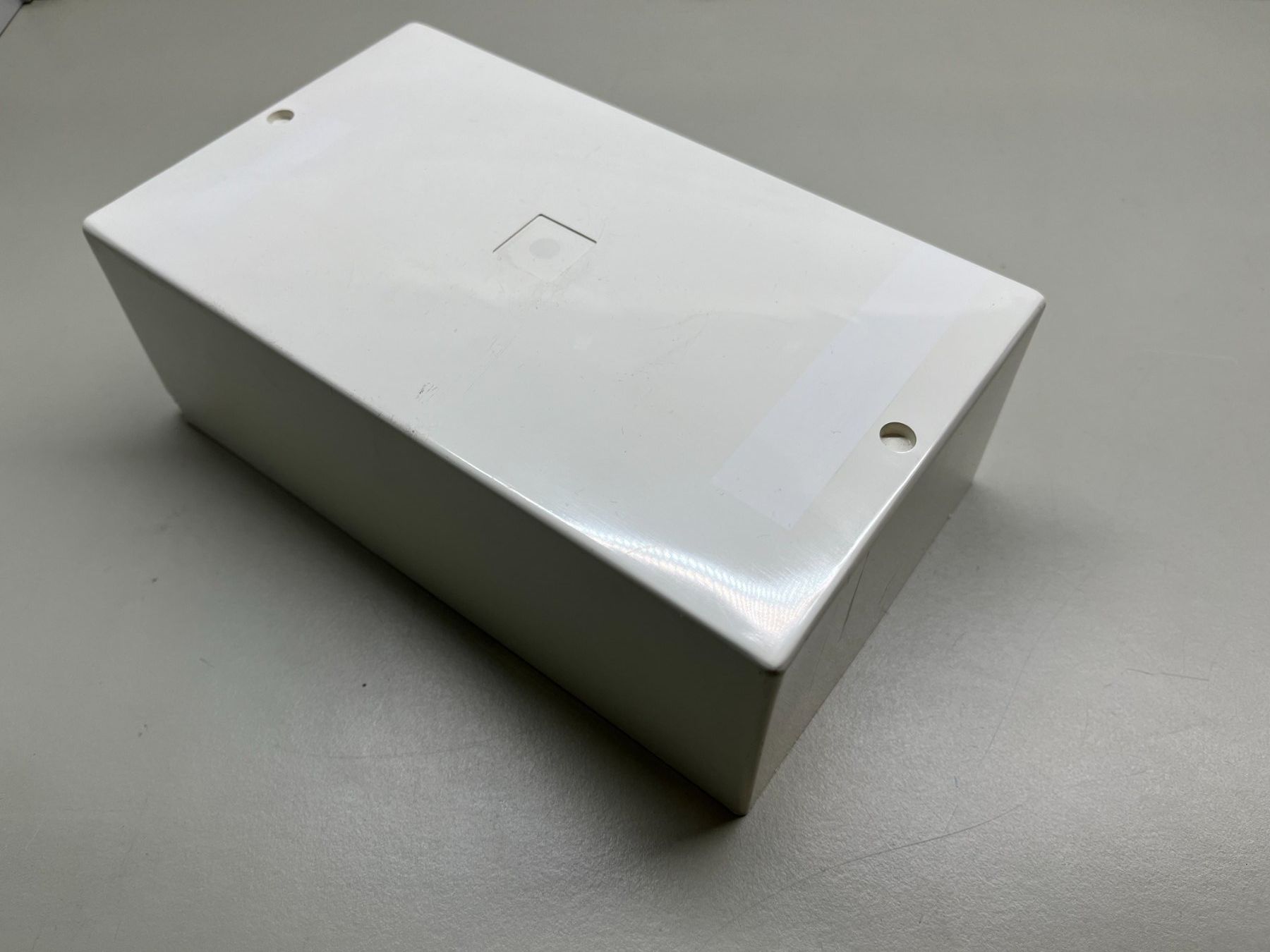 Alimentation électrique: VS83 Abzweigbox R&M – D'occasion à Jenaz par Speedy350 3