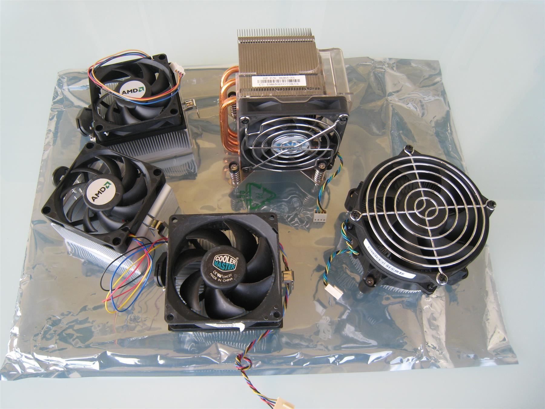 PC: ***** Lot de refroidisseurs CPU (1) – Usato da Villaz-St-Pierre venduto da Ubid