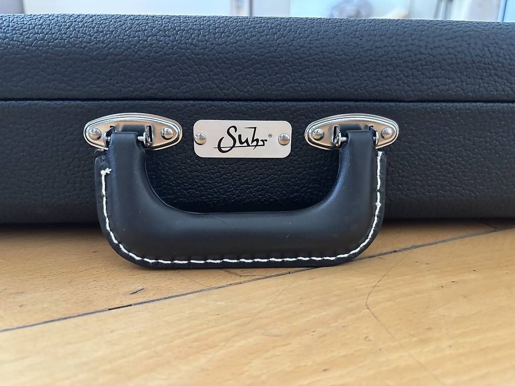 Strumenti musicali: Suhr Hardshell Case – Nuovo (secondo la descrizione) da Zürich venduto da tsa_tsa 1
