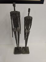 Paar modernistische Giacometti-Stil figurale Skulpturen
