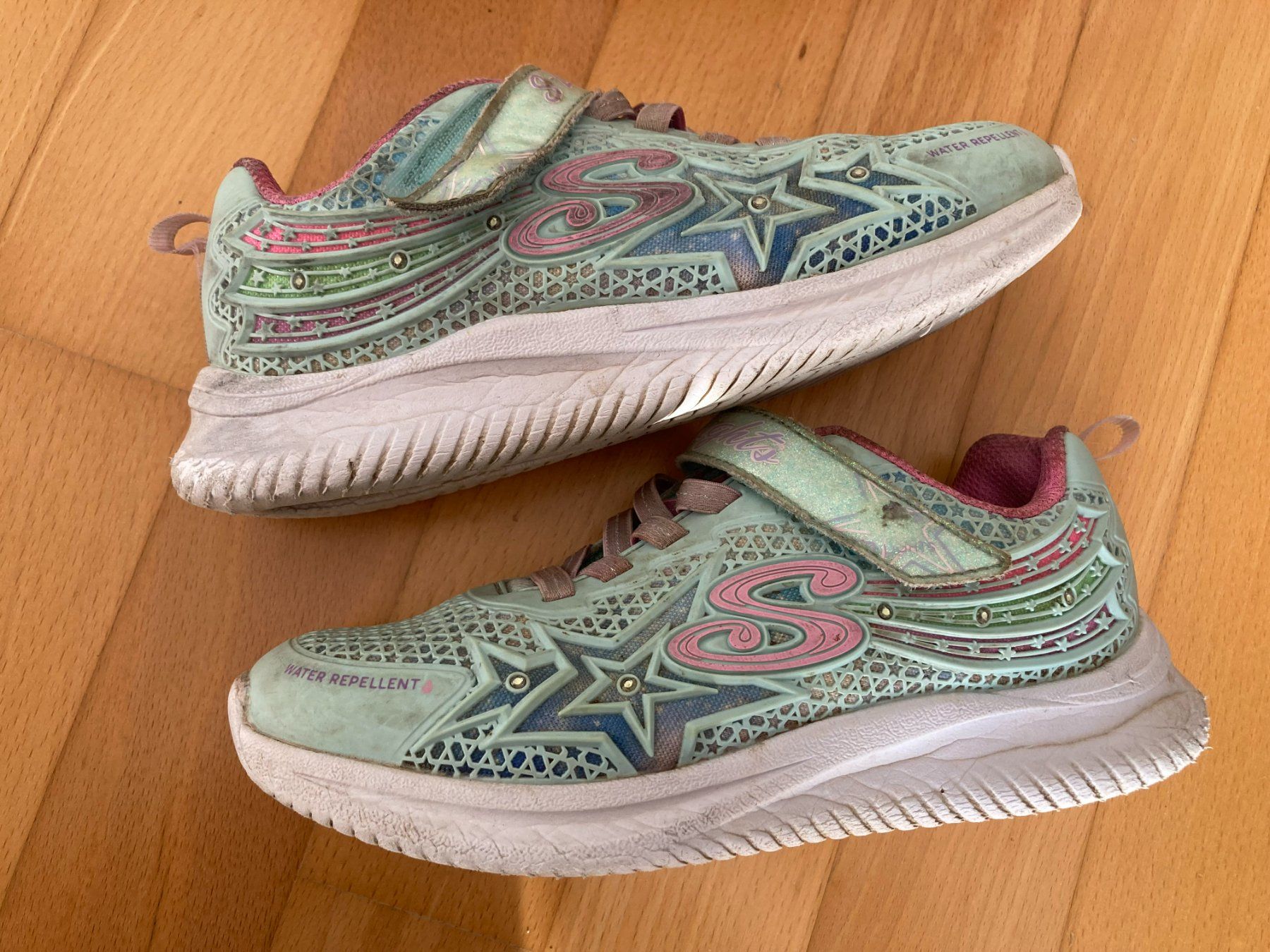 Skechers Scarpe per ragazze: Skechers – Usato da Muttenz venduto da Juvenile33 7