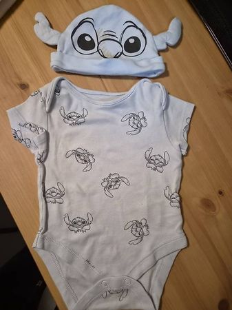 Kurzarm-Body und Mütze Disney Baby gr. 68