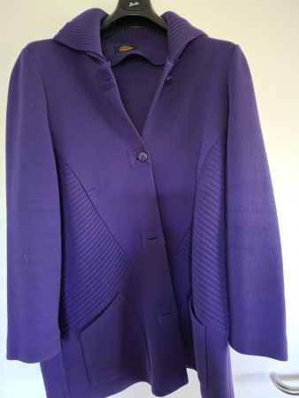 Sehr schöne Damenjacke, Gr. 3
