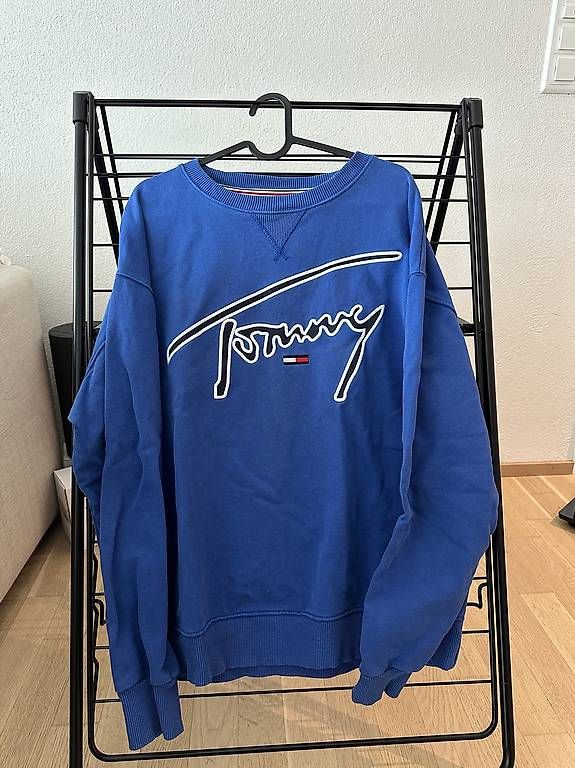 Tommy Hilfiger Pulls & Sweat-shirts: Tommy Hilfiger Sweatshirt blau – D'occasion à Roggwil BE par alsndros
