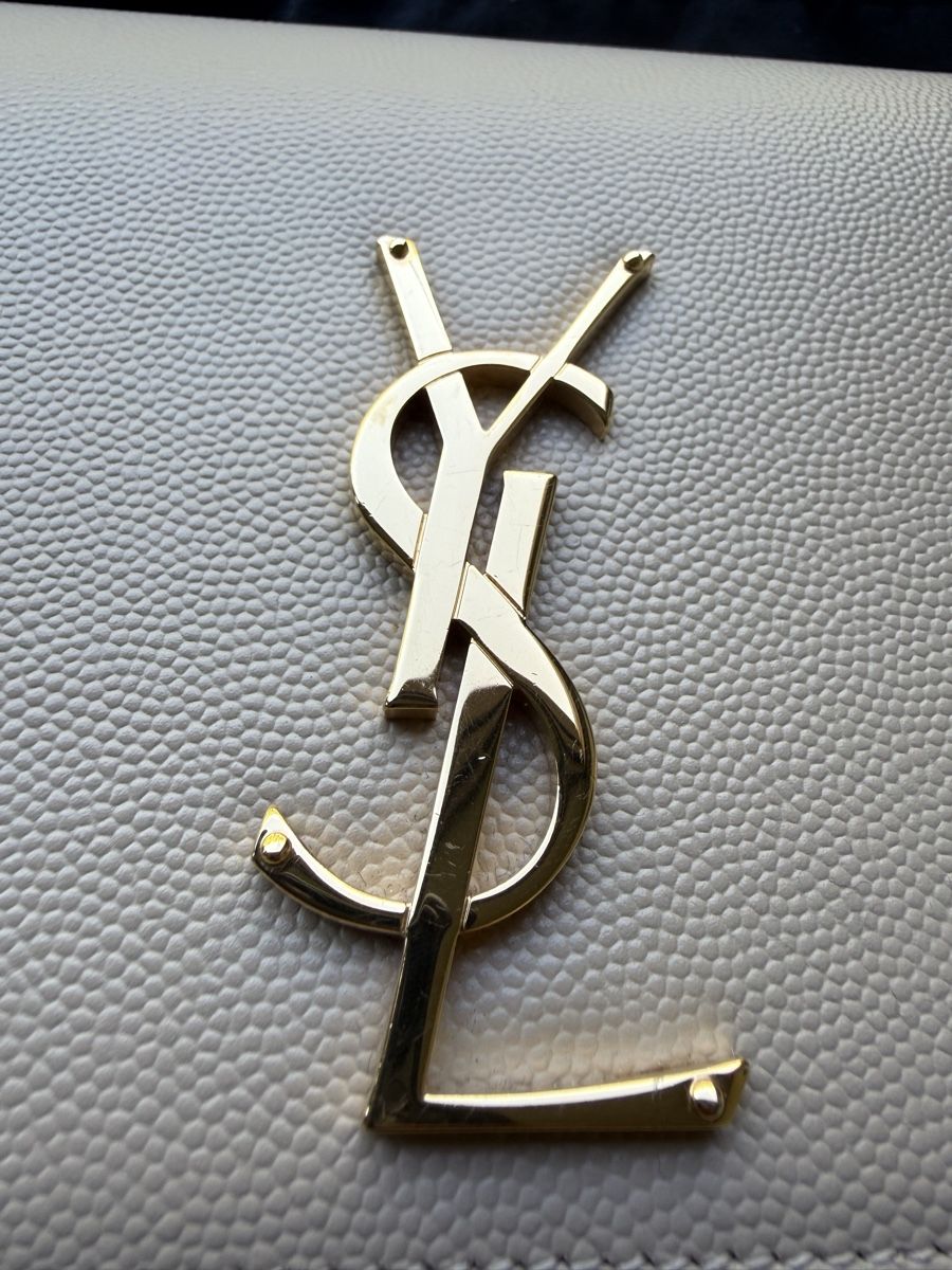Saint Laurent Taschen für Damen: Saint Laurent Kate Monogram medium beige – Neu (gemäss Beschreibung) aus Zürich von CVMK 2