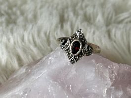 Vintage Silberring 925 mit roten Steinen