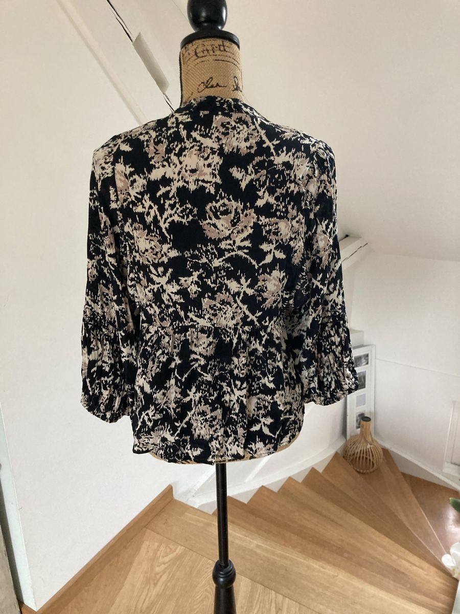 Vanessa Bruno Blusen: Bluse der Marke Vanessa Bruno, grösse 38, Viskose – Neu (gemäss Beschreibung) aus Binningen von kku01 1