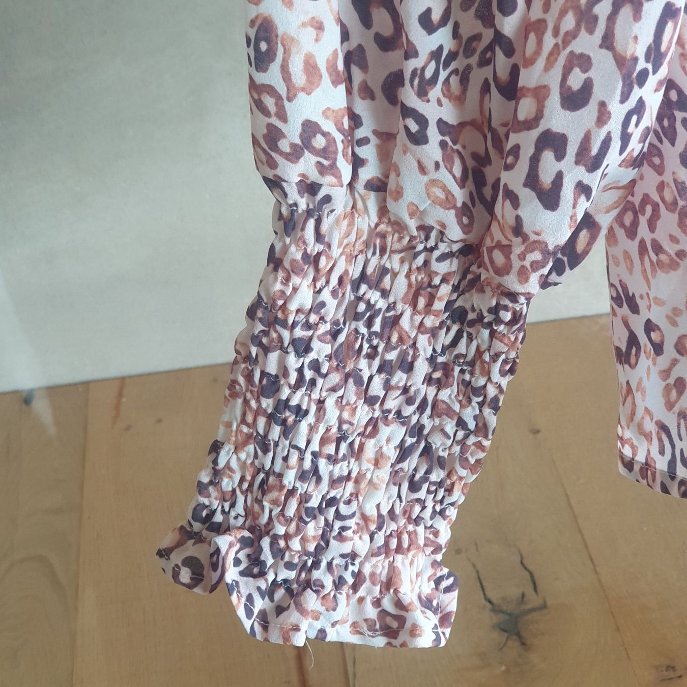 Camicette: 🐸 BLUSE TOP LOST & FOUND S LEO MUSTER – Usato da Môtier (Vully) venduto da Frogs 6