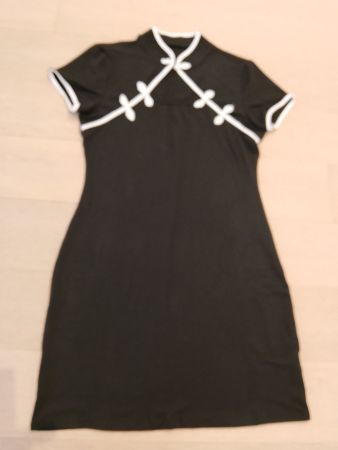 Schwarzes Kleid im chinesischen Stil, kurzärmlig, Gr. S