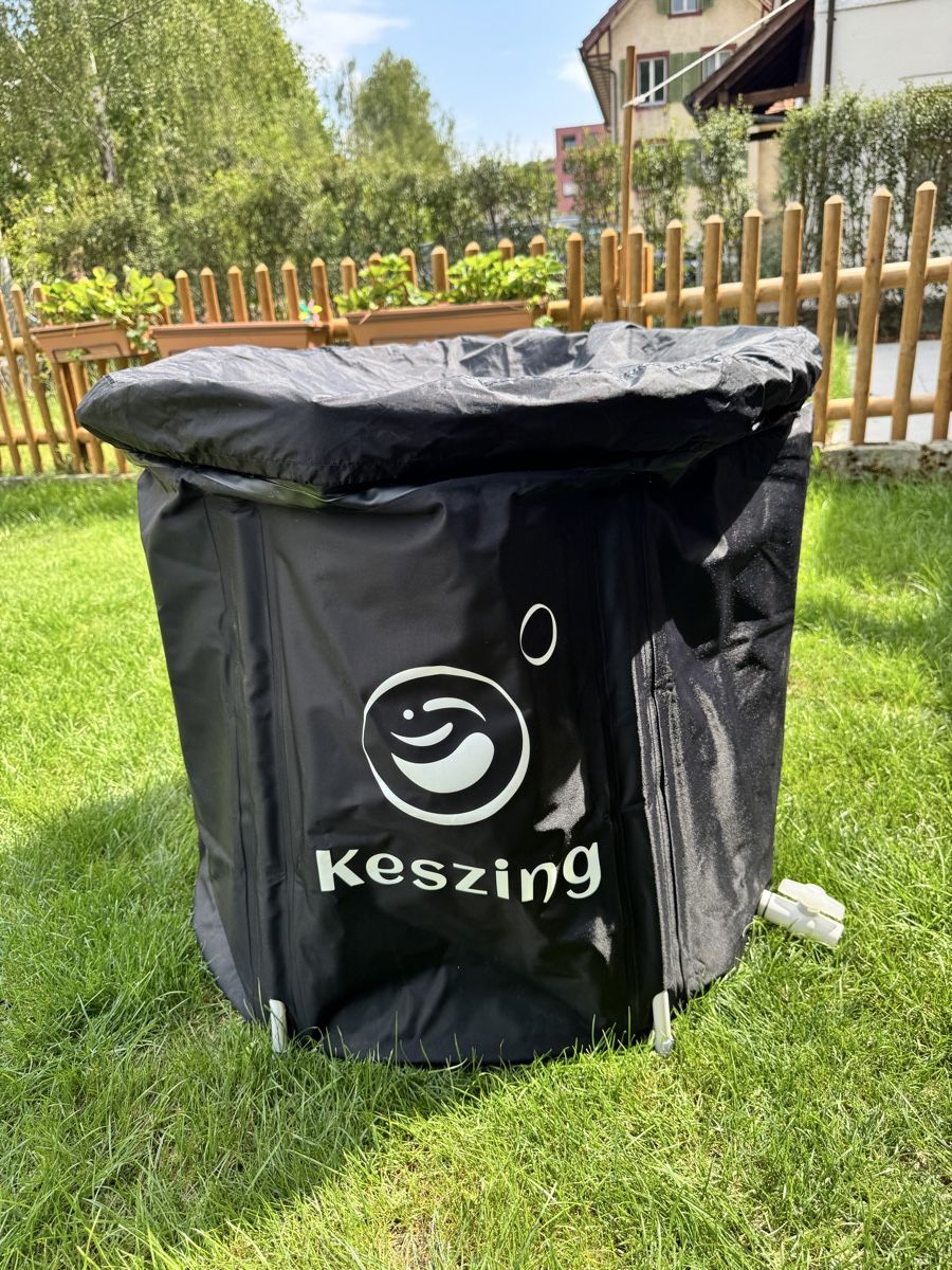 Badewannen: Eisbad faltbar mit Abdeckung, 75 × 70 cm – Gebraucht aus Affoltern am Albis von jul_9gnb