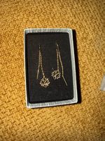 Boucles d'oreille pendantes 18k