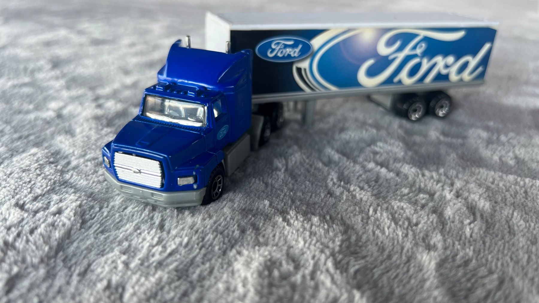 Matchbox Modellautos: Matchbox Ford Aeromax, Sattelschlepper, Blau 1991 – Gebraucht aus Schübelbach von Dolly990_2 2