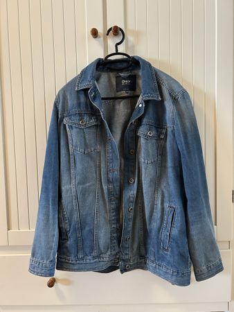 Jeansjacke only (36)