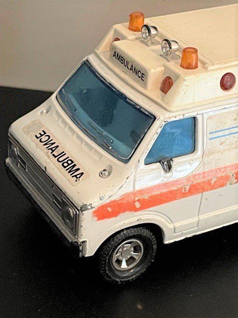 Matchbox Modellini d'auto: +  AMBULANCE  + – Usato da Winkel venduto da zeho 6