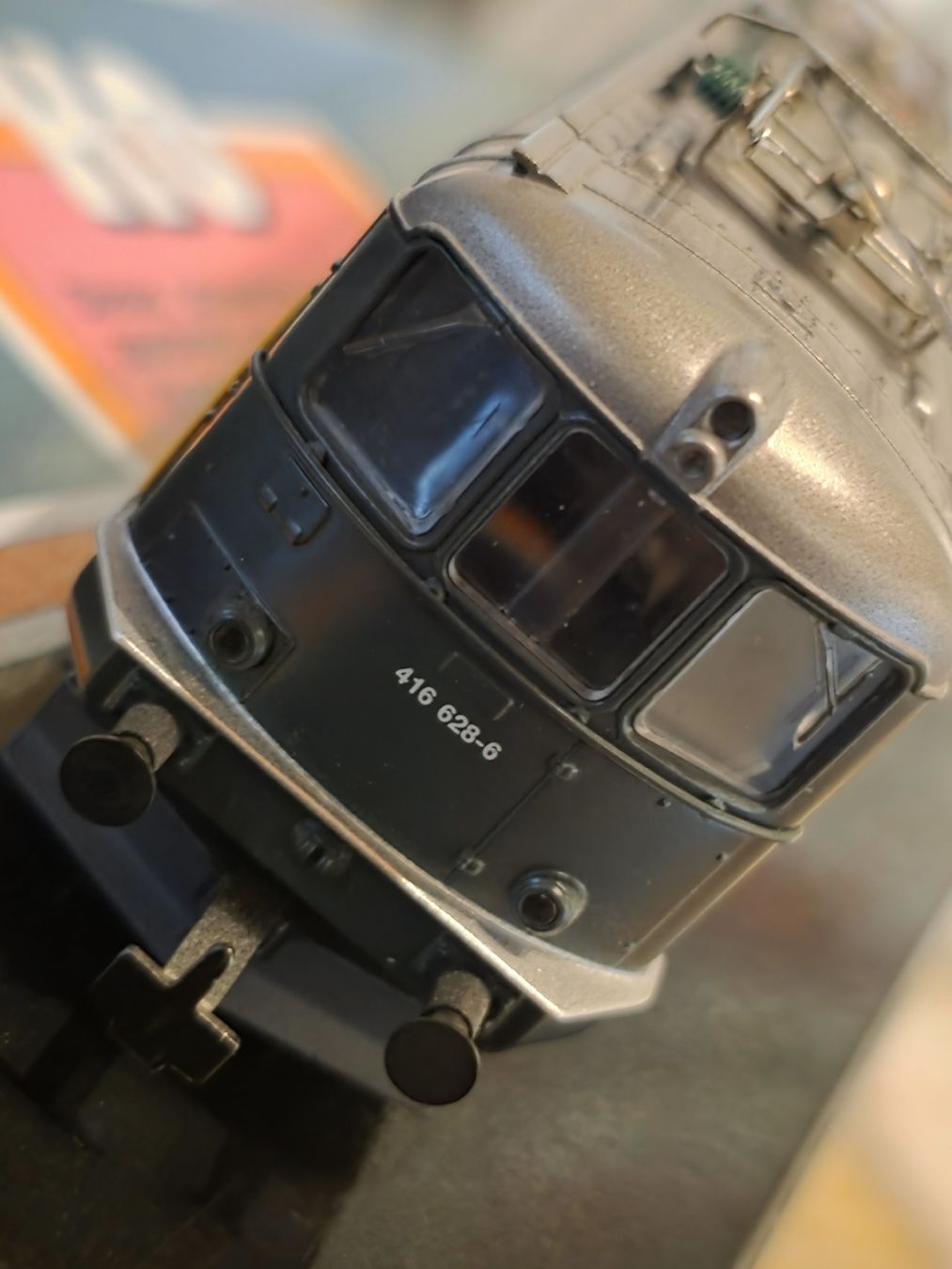 Hag Modellini di ferrovie: H0 HAG Re 4/4 MThB AC Digital – Usato da Müllheim Dorf venduto da Erdal12 4