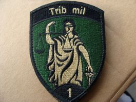 Rare badge tribunal militaire