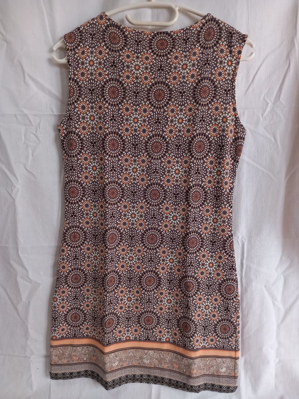 Comma Vestiti: Robe Comma sans manches à motifs mandalas – Usato da Faoug venduto da per_kp6r 1