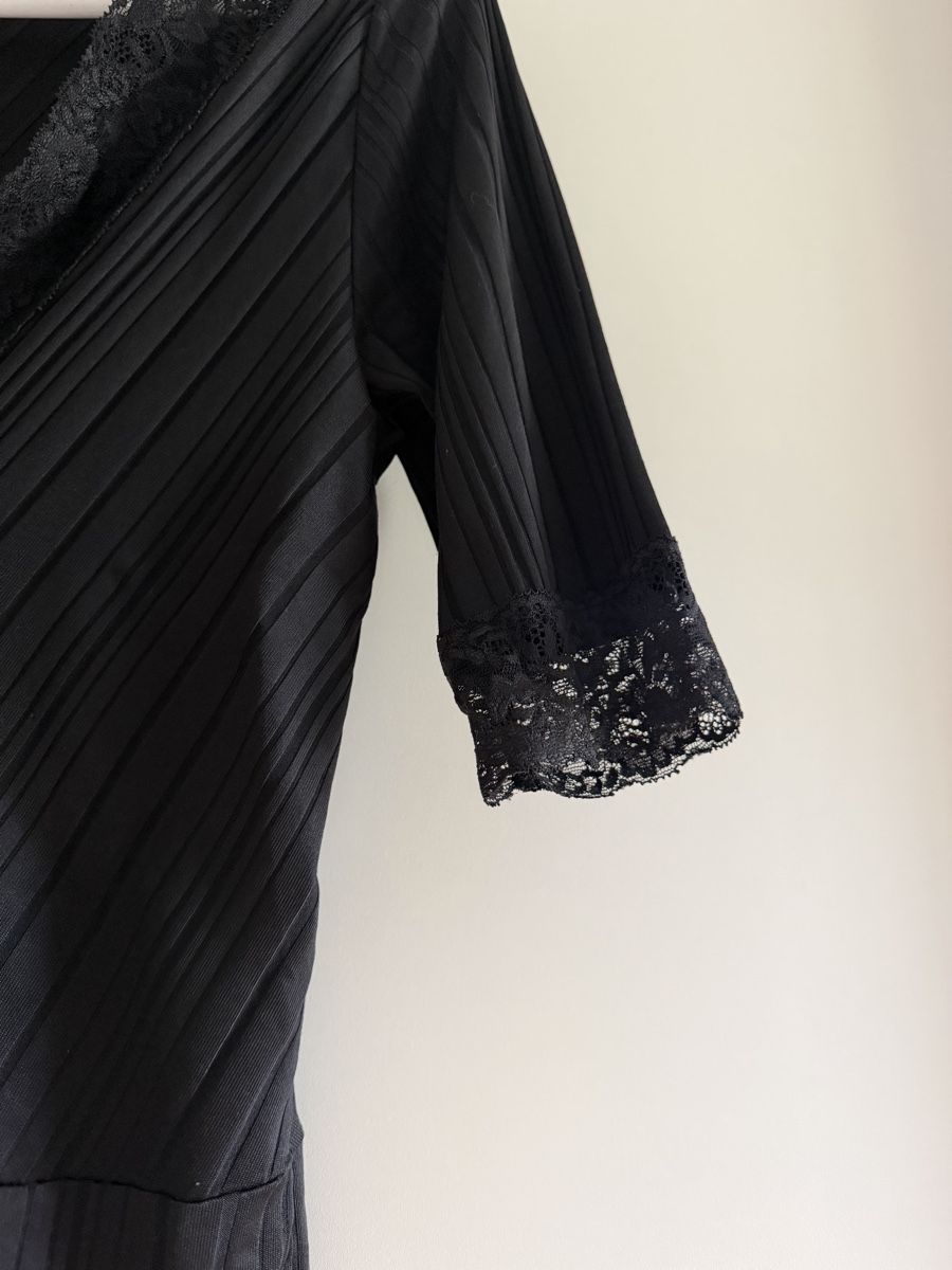 T-shirt: T-shirt body  – Usato da Montsevelier venduto da Duna2210 1