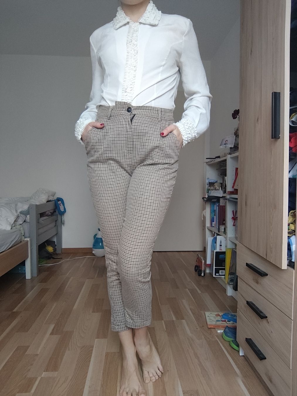 Hosen: Pull&Bear Checkered High-Waisted Trousers - Size S 🍂🍁 – Gebraucht aus Mägenwil von VintageGirly 5