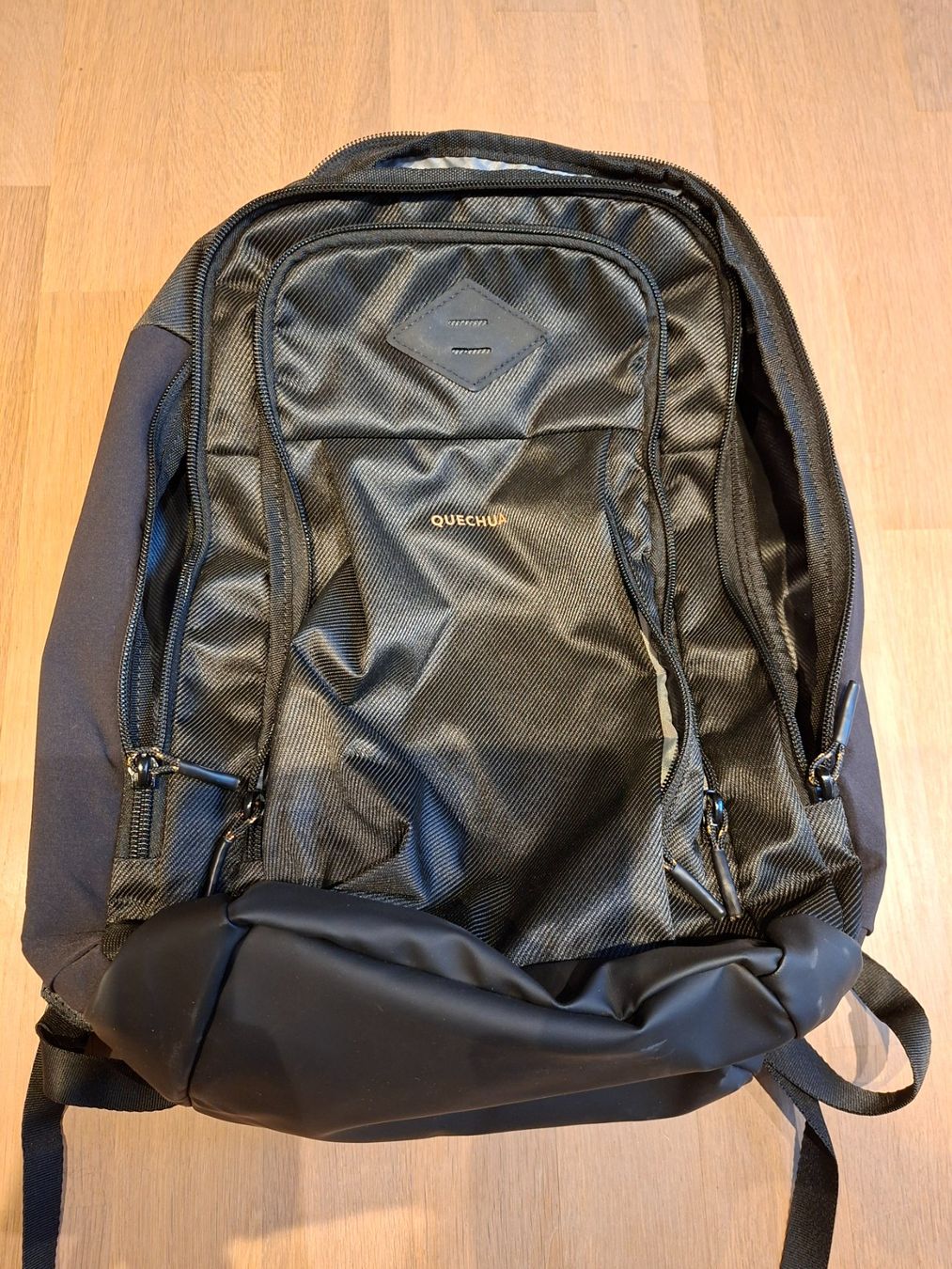 Zaini: Quechua Rucksack 23 l - Komfort Multi-Taschen Polyester – Nuovo e nell'imballaggio originale da Buchberg venduto da Twity_17