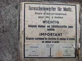Tarnscheinwerfer
