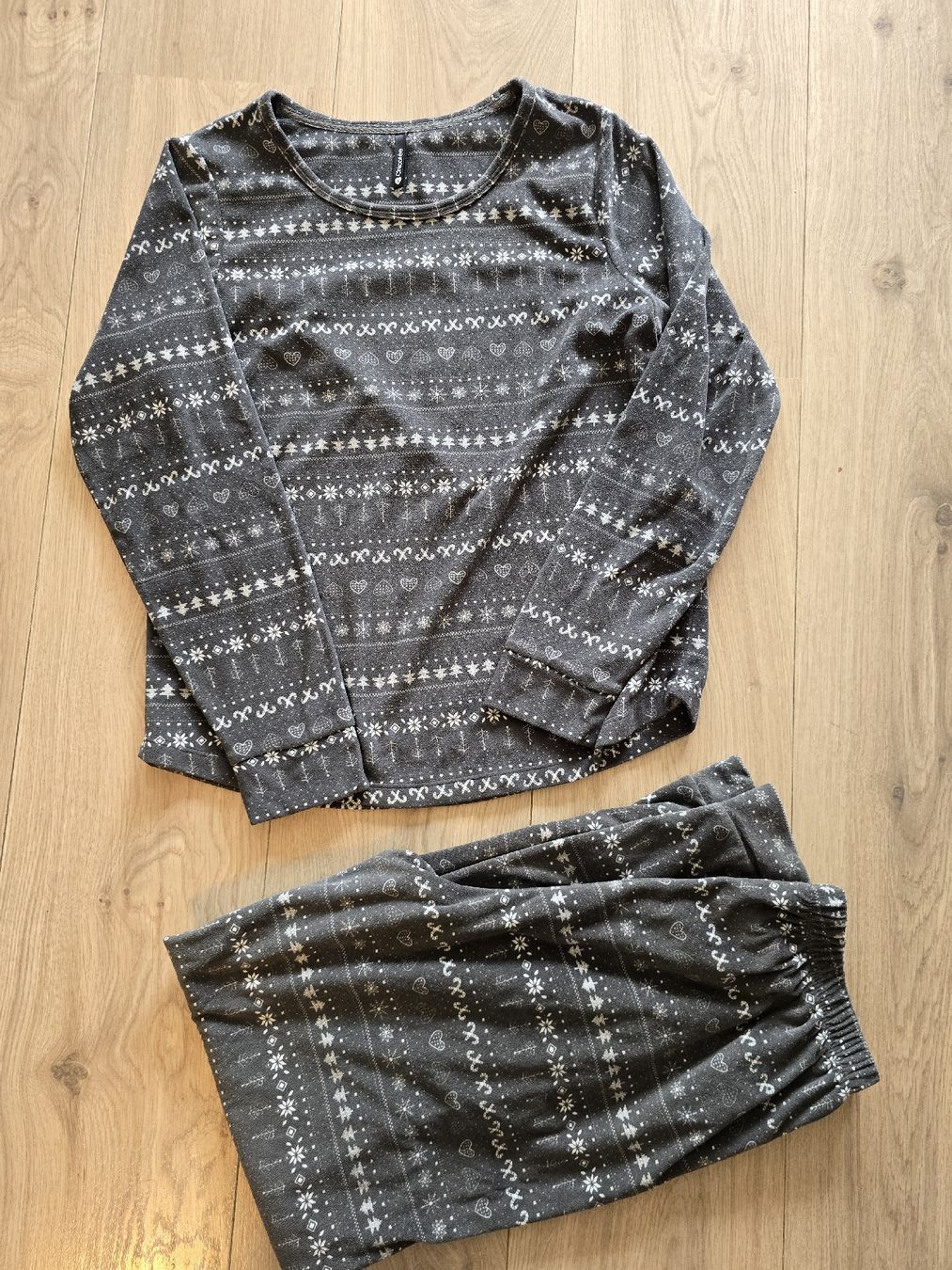 Lotti & Set di vestiti: Grosses Kleiderpaket Grösse S – Usato da Baar venduto da YvonneSch01 7