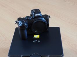 Nikon Z5 Body - CH Garantie mit 199 Auslösungen
