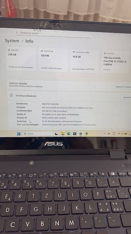 Asus Portables: Asus ExpertBook B3 Flip 14 – Défectueux à Heerbrugg par D.O.B. 1