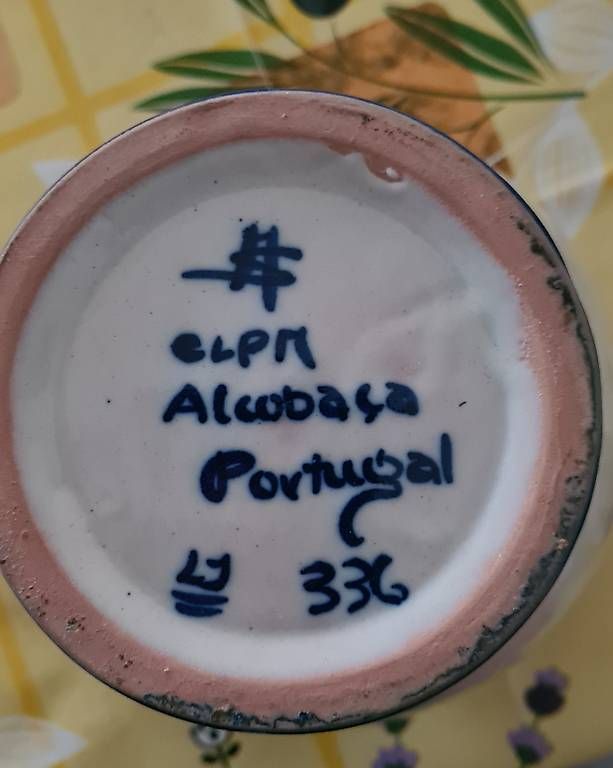 Vasi & Recipienti: Pot du Portugal Antique – Usato da Estavayer-Le-Lac venduto da limo-nade 1