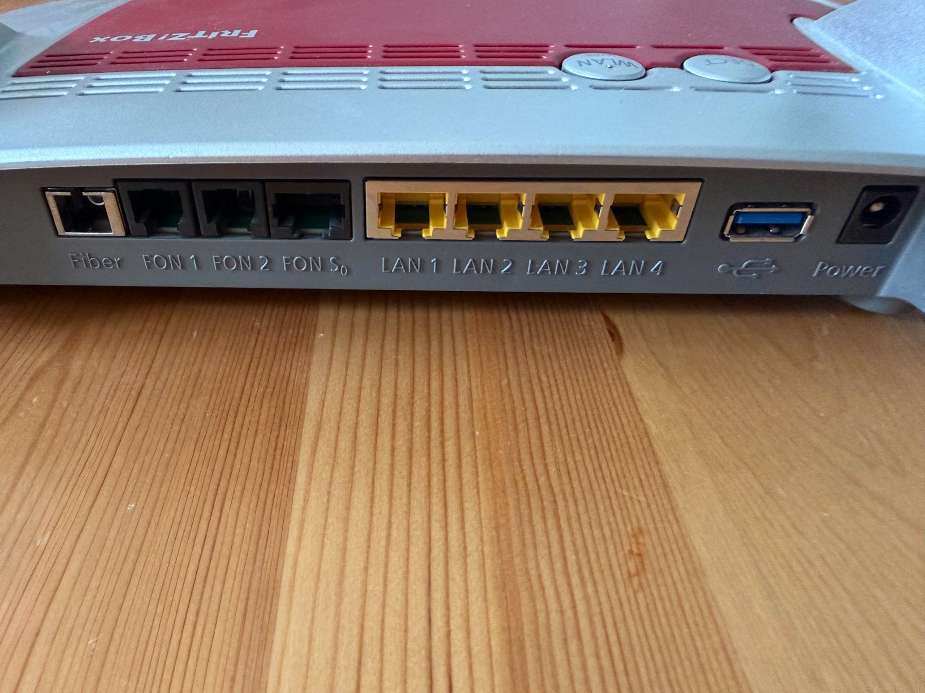 Fritz Modem & Router: Fritzbox 5490 – Usato da Zürich venduto da pf_ 1