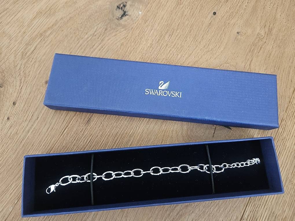 Armbänder & -reifen: Swarovski Armband - neu – Gebraucht aus Triesenberg von car_z529