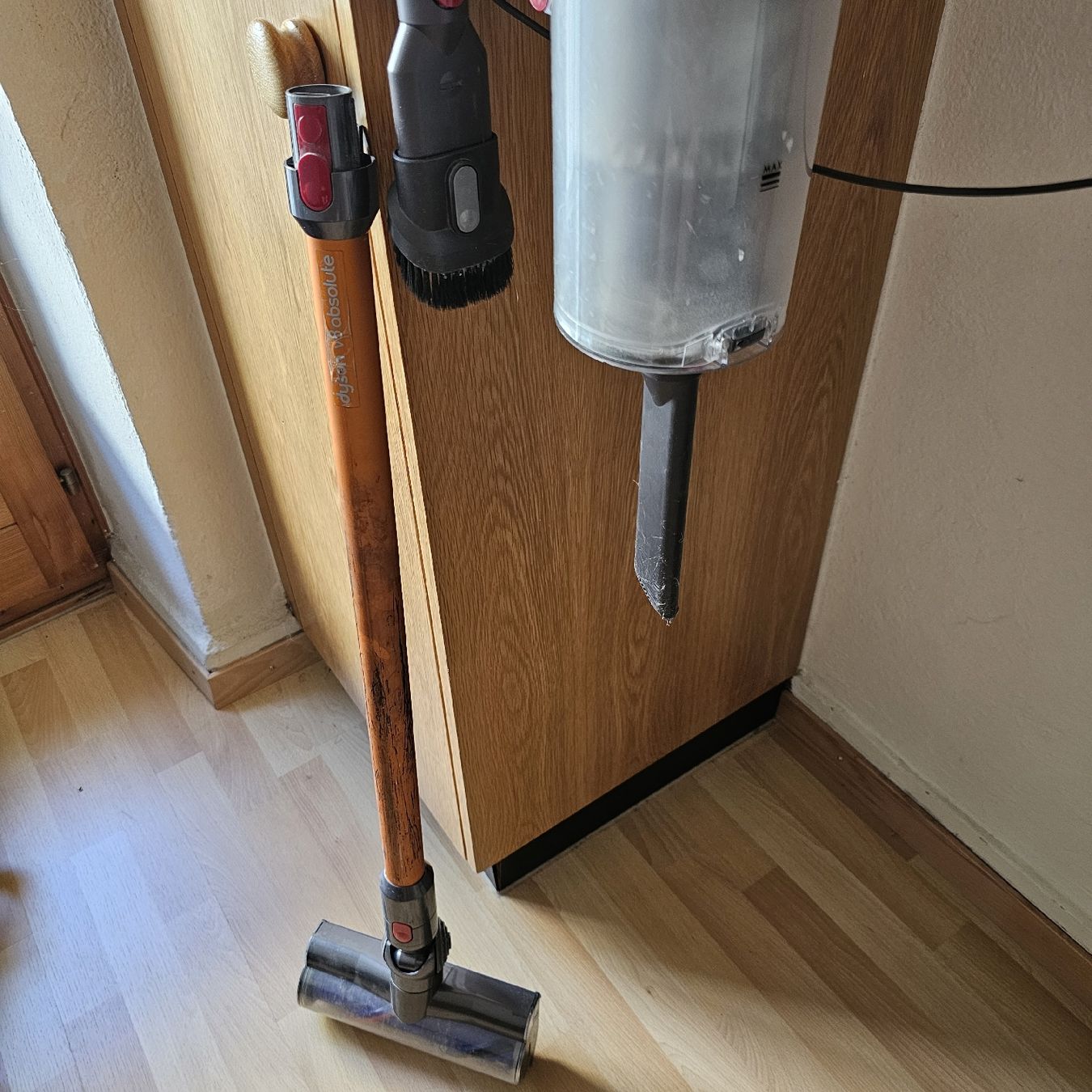 Dyson Aspirateurs & Accessoires: Aspirateur Dyson V11 – D'occasion à Martigny par Mick99 1