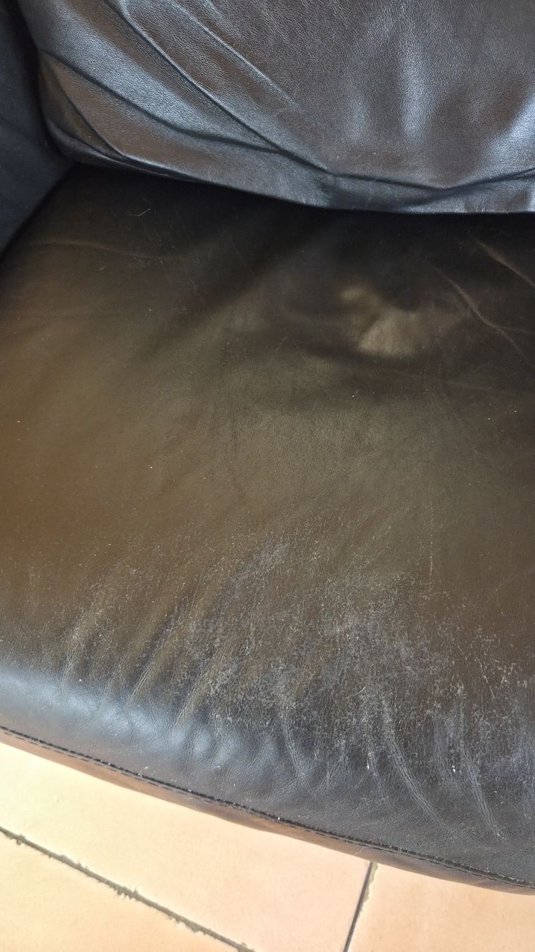 Sofas: 2 Sofas mit Hocker – Gebraucht aus Pfeffikon LU von Spiderpig1991 5