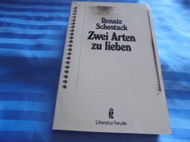 Libri: Zwei Arten zu lieben: Renate Schostack – Usato da Hinwil venduto da Glasperlen