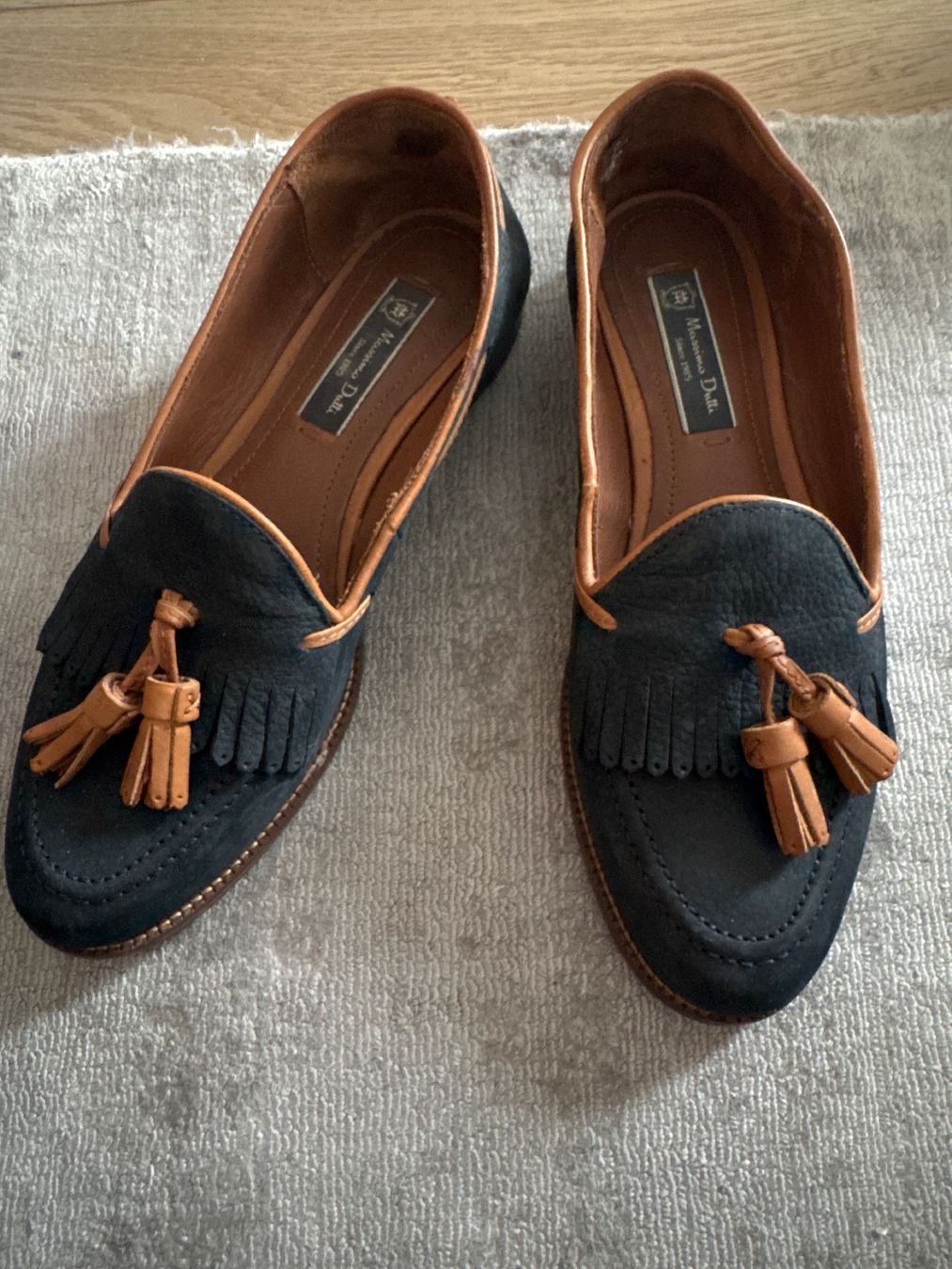 Massimo Dutti Scarpe da donna: Massimo Dutti Loafers Grösse 40 - echtes Leder – Usato da Glattpark(Opfikon) venduto da Seb7711