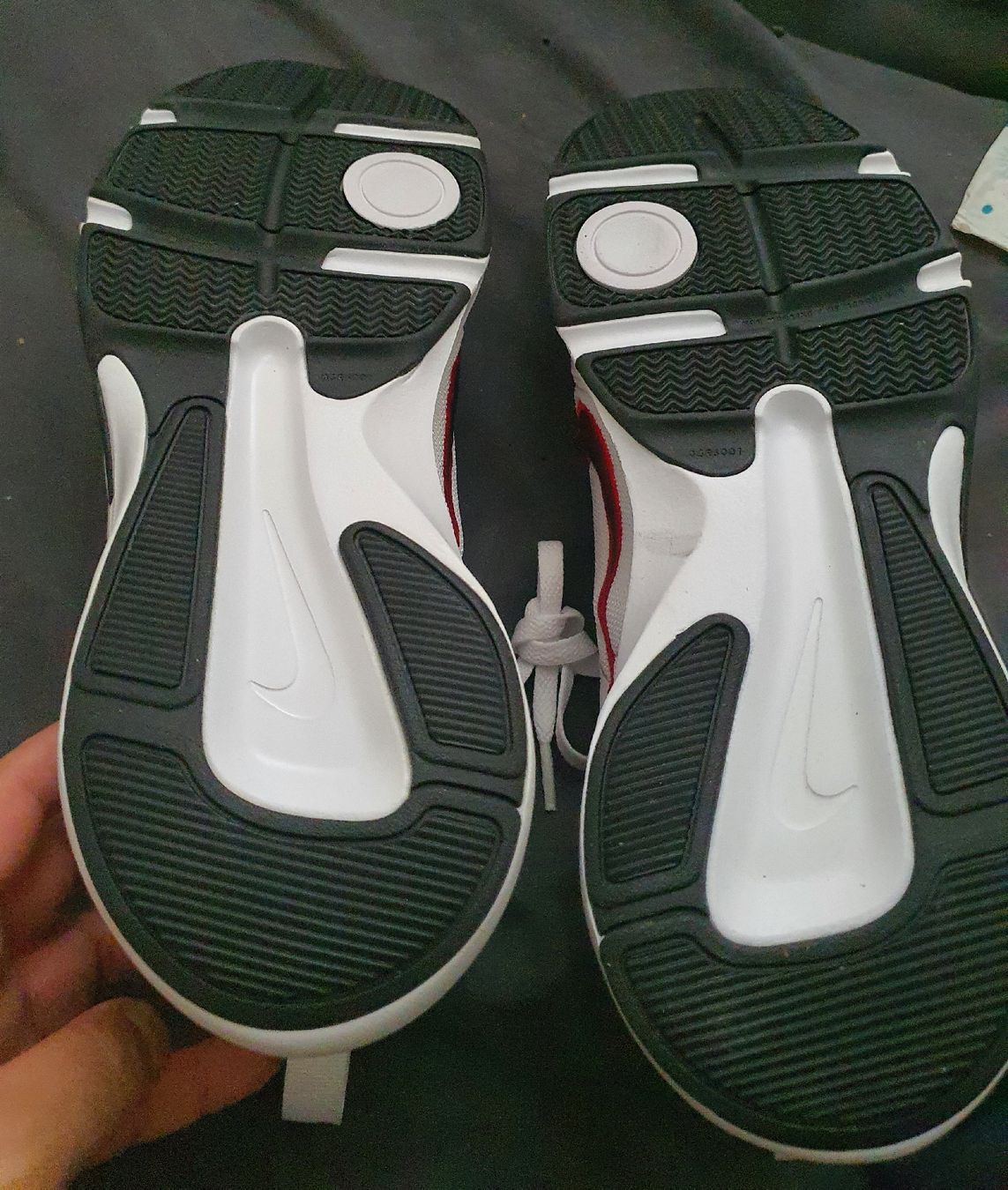 Nike Herrenschuhe: Nike Turnschuhe Freizeit Herren Grösse  46 – Neu (gemäss Beschreibung) aus Dübendorf von BIG_BOSS_ 2