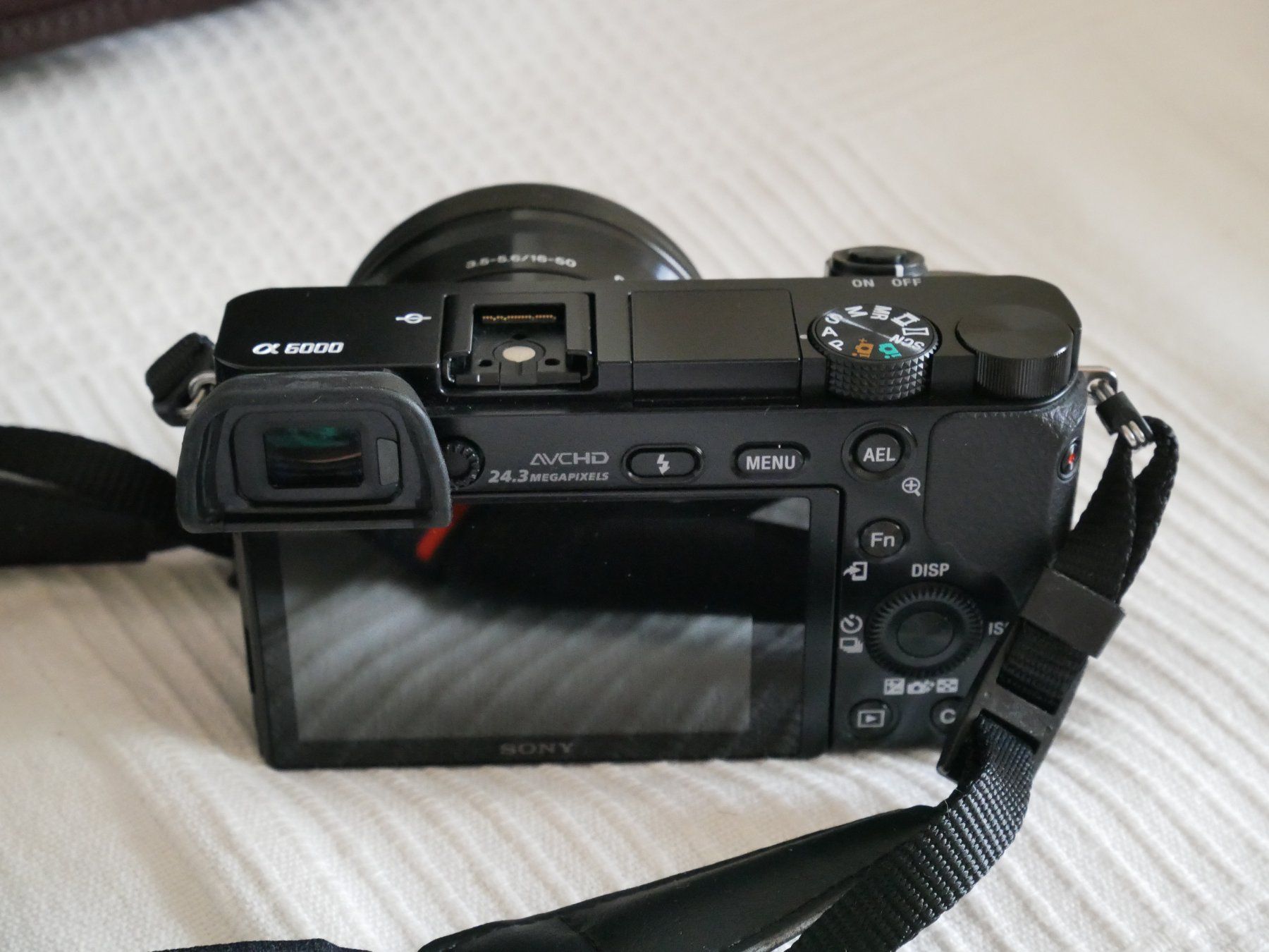 Sony Fotocamera: Sony Alpha 6000 – Usato da Chur venduto da Ataler 1