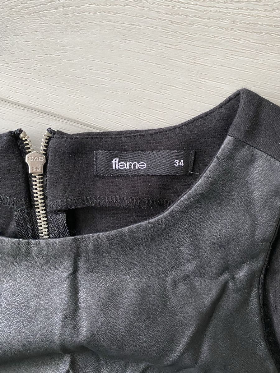 Vestiti: Schwarzes Kleid Flame, Grösse 34 – Nuovo (secondo la descrizione) da Strengelbach venduto da Bycy 1