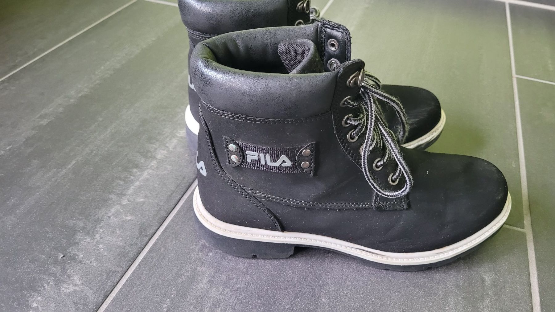 Damenschuhe: Schnürboots, Gr 38 – Gebraucht aus Sins von dsto