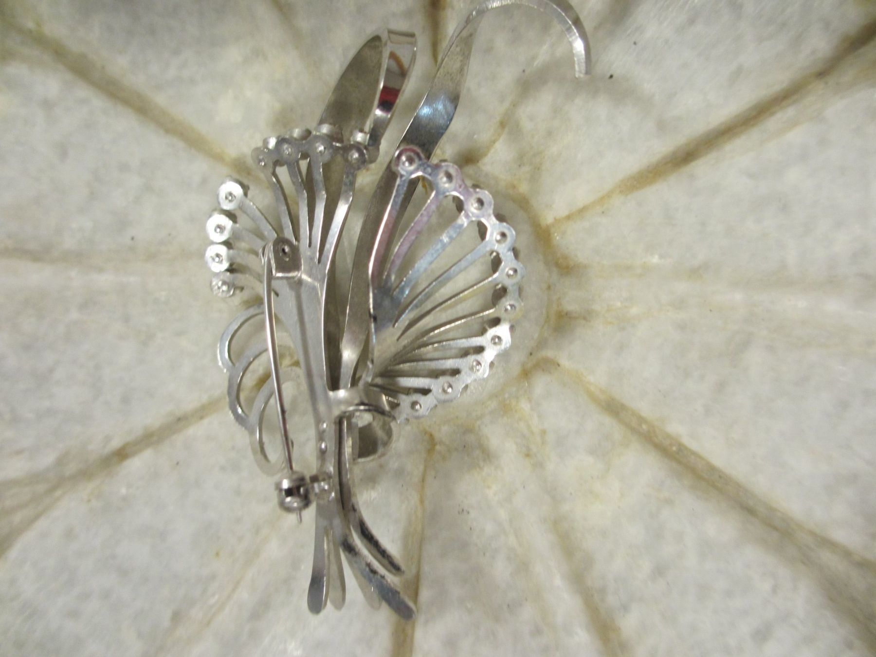 Spille & Fermagli: hübsche Vintage Brosche mit Strass-Steinen. – Usato da Herisau venduto da fan_h9qj 4
