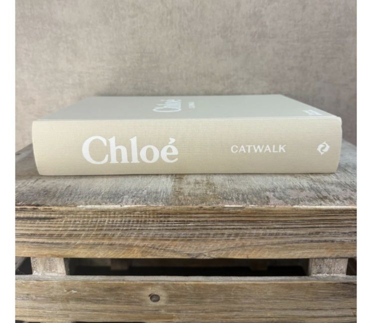 Libri: CHLOÉ Catwalk Buch – Nuovo (secondo la descrizione) da Niederhelfenschwil venduto da usa001 2