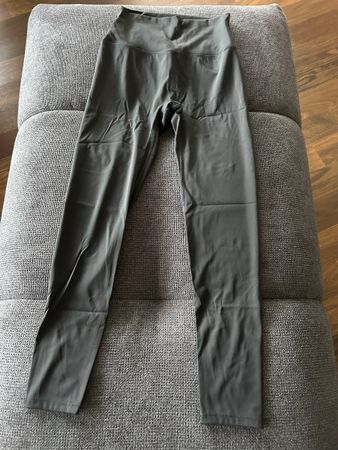 Lululemon leggings schwarz Grösse 6 guter Zustand