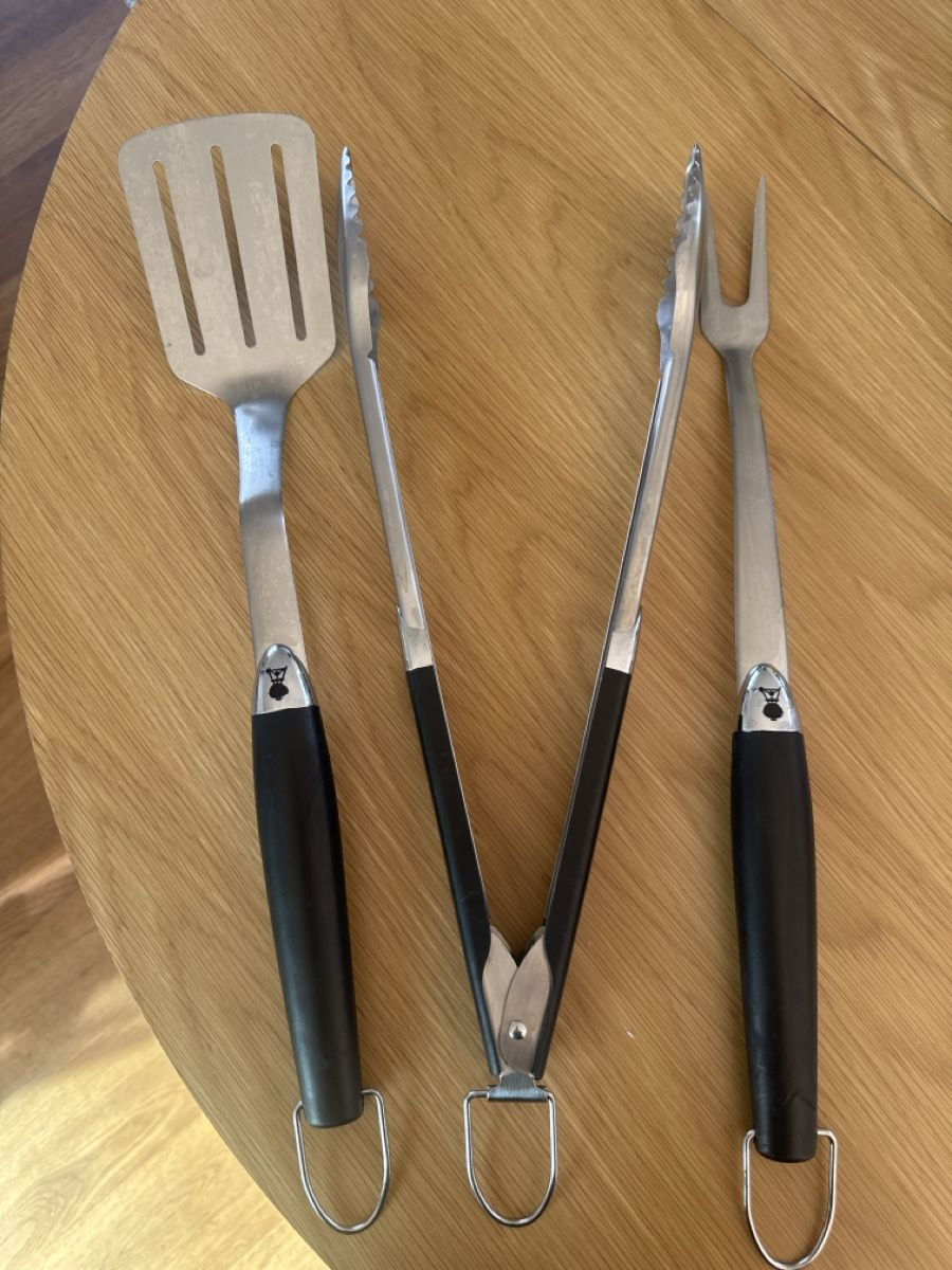 Couverts: Weber Grillbesteck – D'occasion à Bülach par Mellinchen30