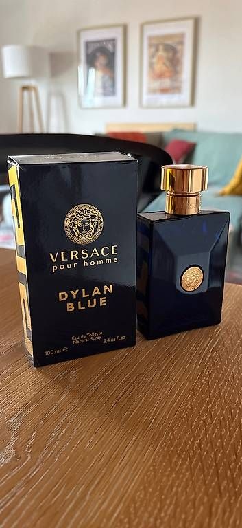 Profumi & Eau de Toilette: Profumo versace dylan blue – Usato da Pregassona venduto da Nicolas-Lusenti