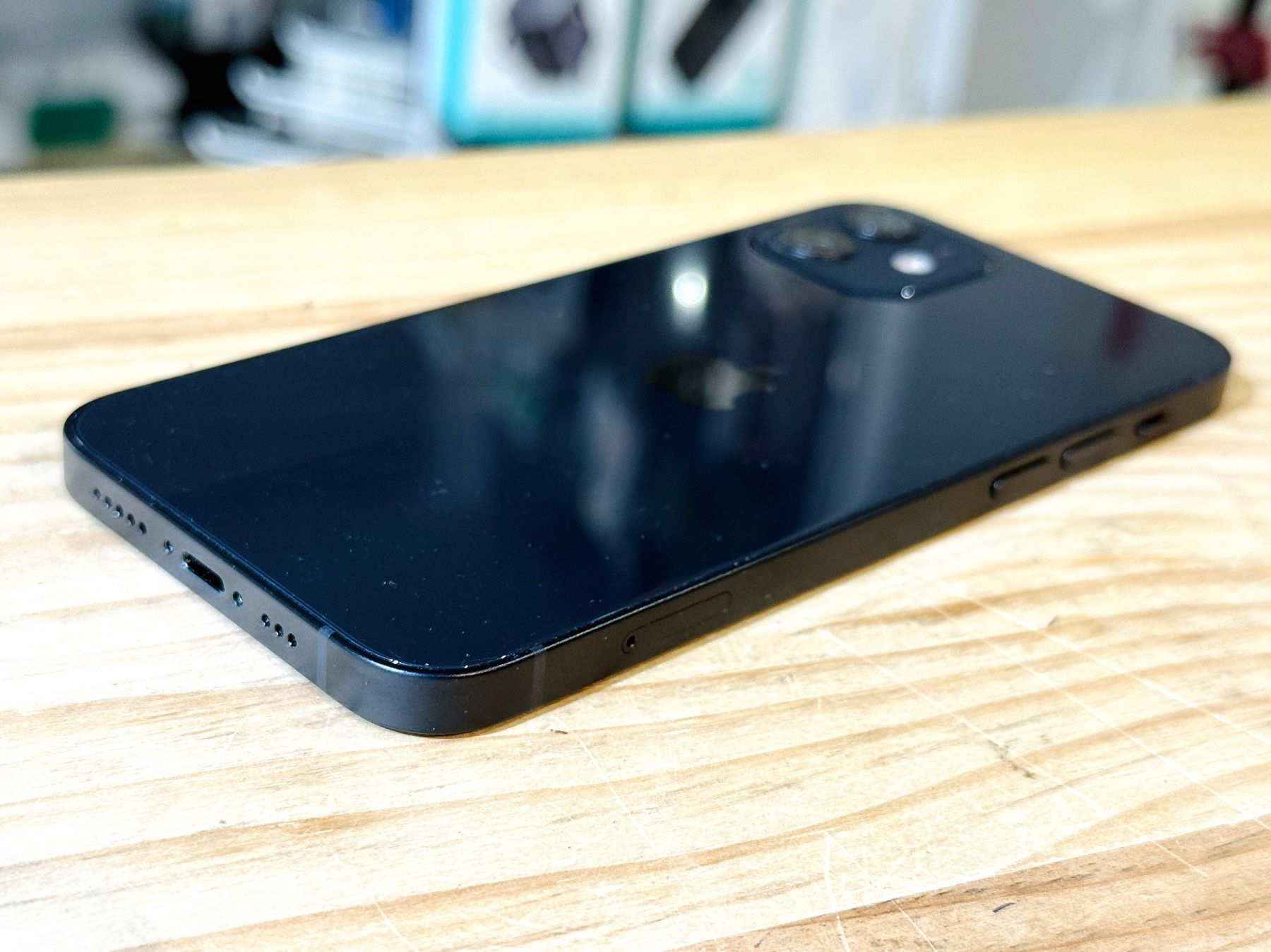 Apple Handys / Smartphones: Châssis Complet iPhone 12-Connecteur de Charge+Batterie Noir – Gebraucht aus Morges von DA-repa 4