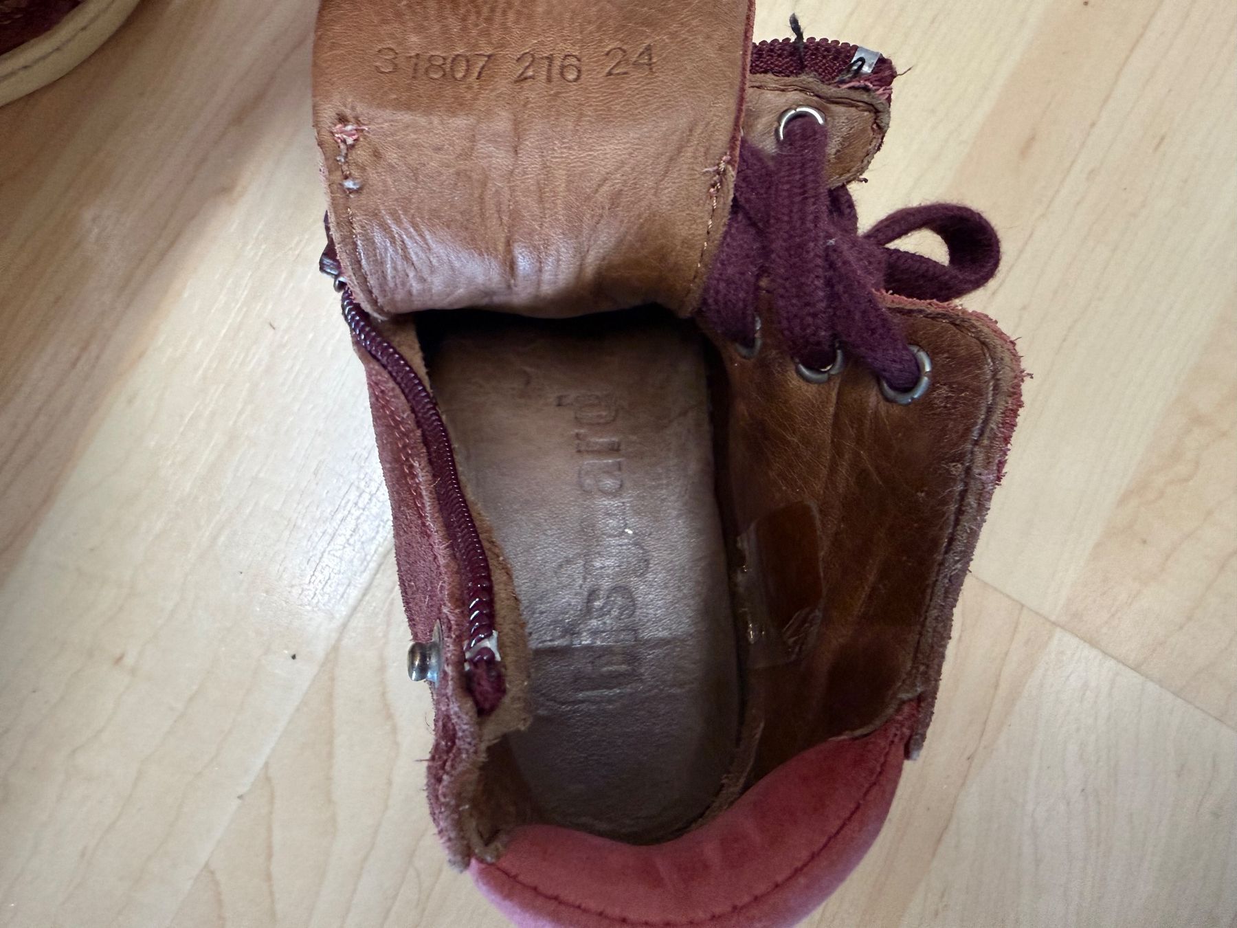 Bisgaard Scarpe da donna: Bisgaard Sneakers Kinderschuhe aus Leder  Gr.24 – Usato da Siebnen venduto da dte_9kmw 4