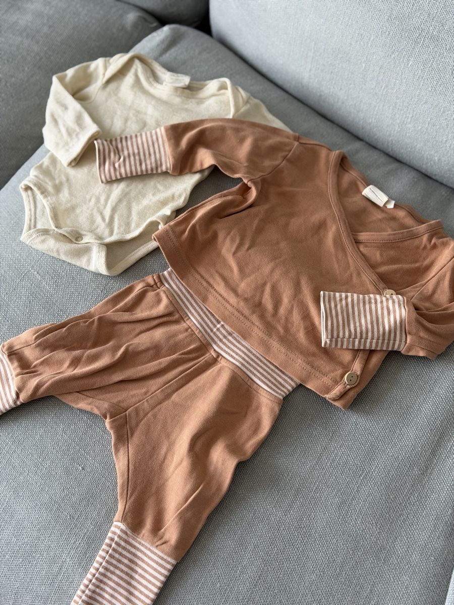 Lotti di vestiti: Alana Babyset Bio Gr. 56 – Usato da Schindellegi venduto da SeaAndAir 1