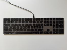 Apple Tastatur Magic Keyboard DE Nummernblock guter Zustand