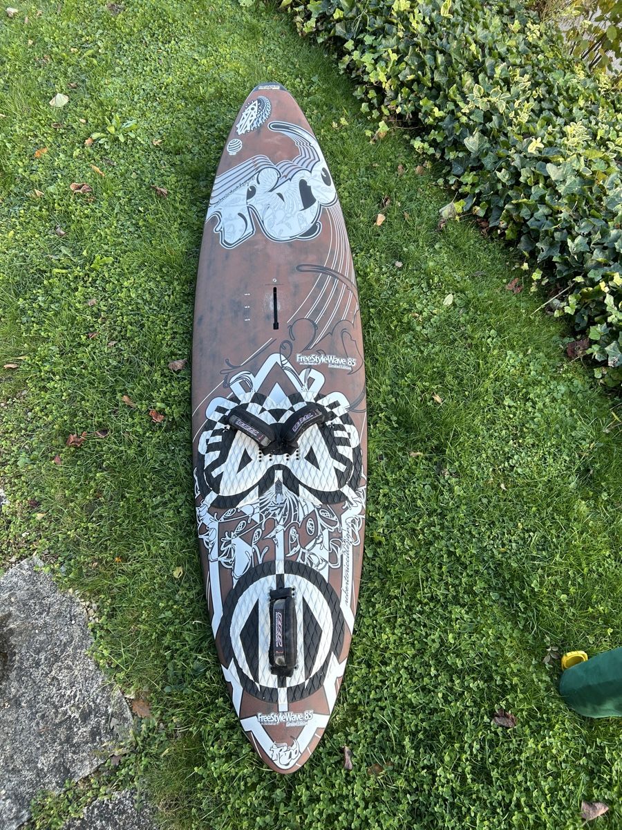 Surfboards & Schwimmbrette: RRD Windsurf Board – Gebraucht aus Ziefen von Surfdude02